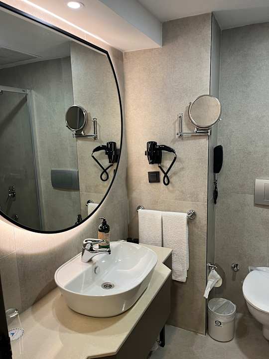 Zimmer Side Breeze Hotel