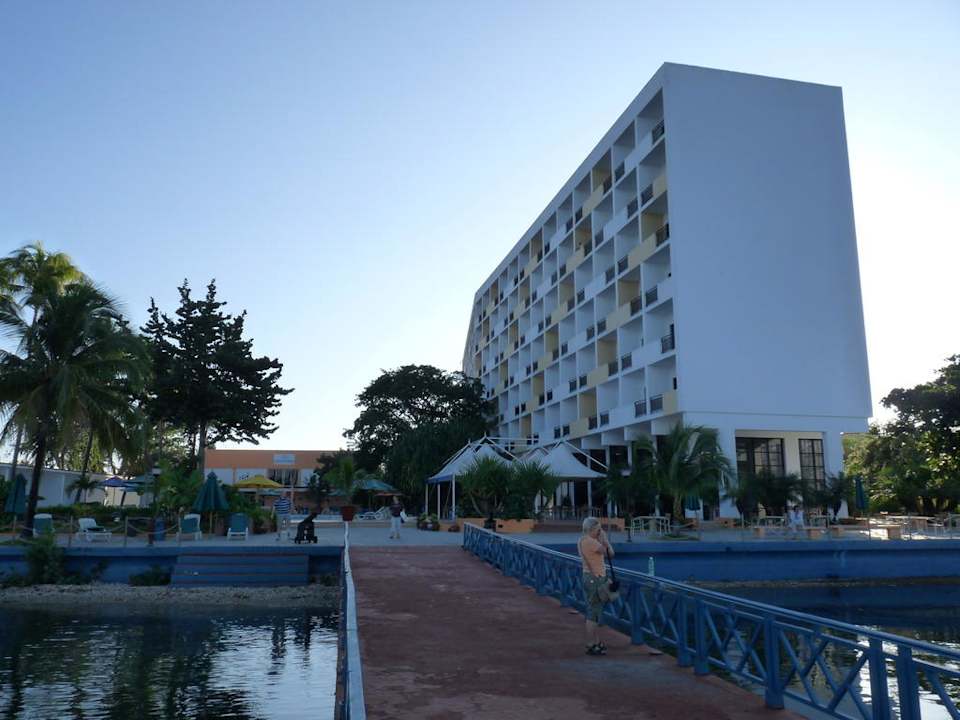 Schön am Meer gelegen Hotel Jagua Affiliated by Meliá