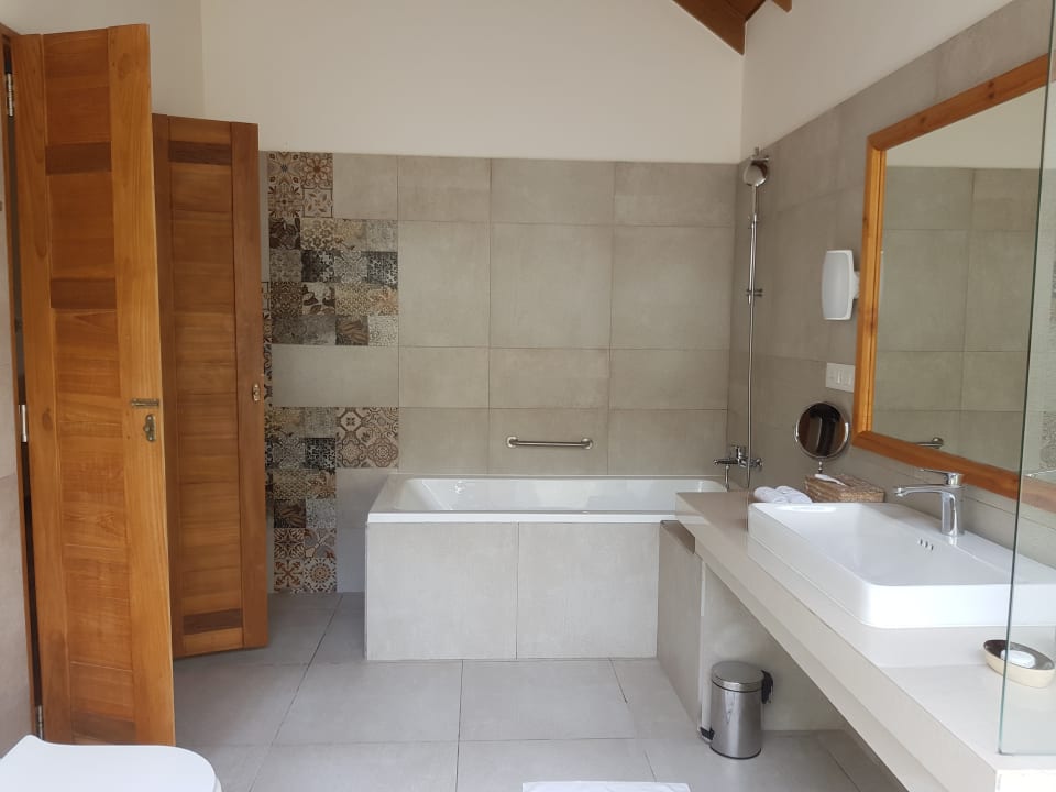 Zimmer Reethi Faru Resort