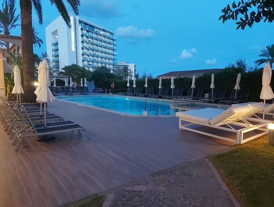 Pool R2 Lago Playa Park