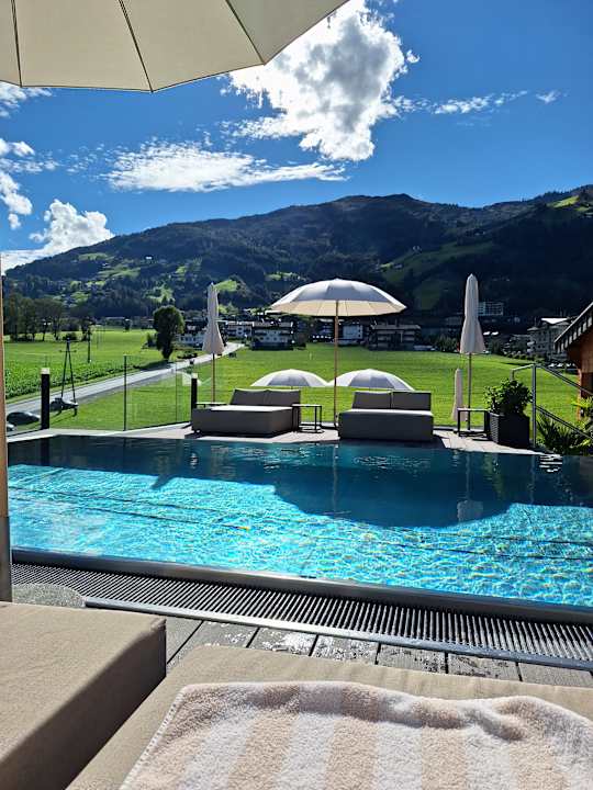 Pool Mia Alpina . Zillertal Family Retreat