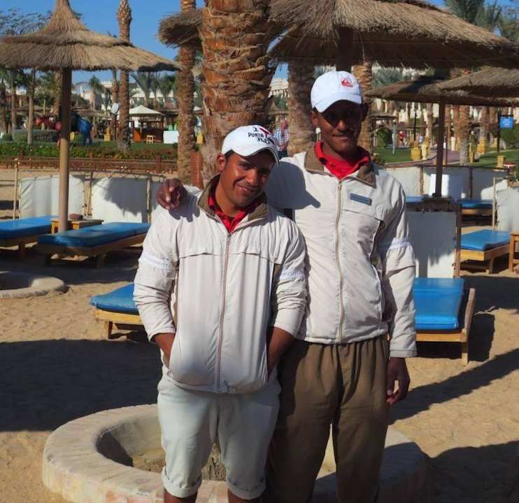 Machmoud und Kollege, Boys am Strand  Pickalbatros Palace Resort