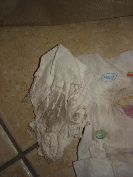 Schmutz in den Schränken Hotel Colombaro