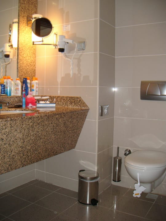 Duplex badkamer beneden Royal Wings Hotel