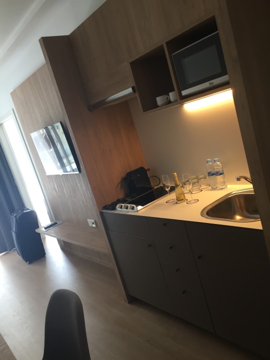 Zimmer Kyrat Amarac Suites