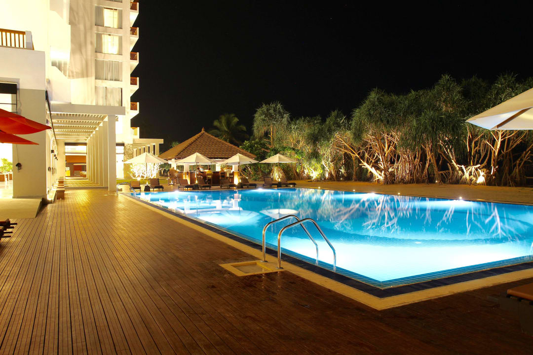 Schwimmpool Turyaa Kalutara