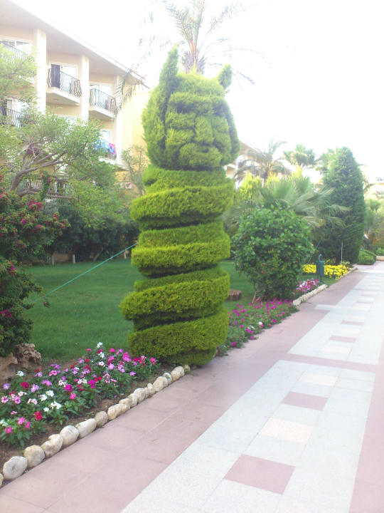 Kunstwerke im Garten Belek Beach Resort Hotel