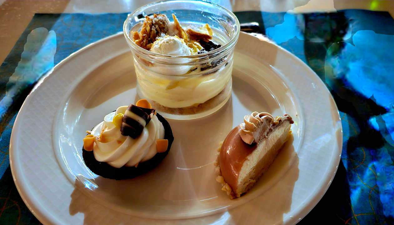 Gastro Neptune Luxury Resort