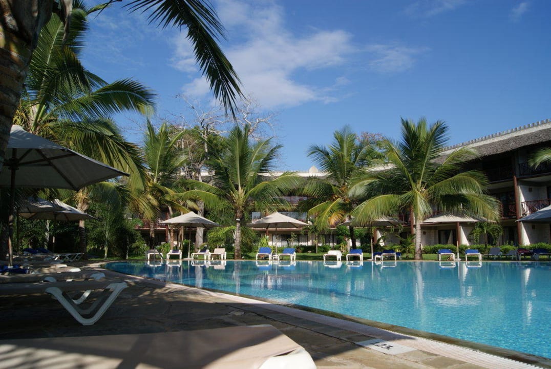 Oberer Pool am Maridadi Baobab Beach Resort & Spa