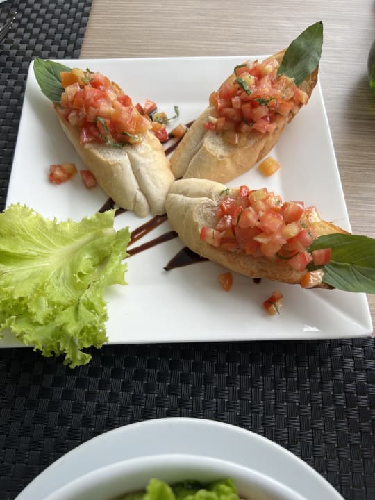 Gastro Sunprime Kamala Beach