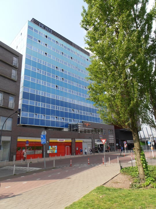 Eingangsseite XO Hotels Blue Tower