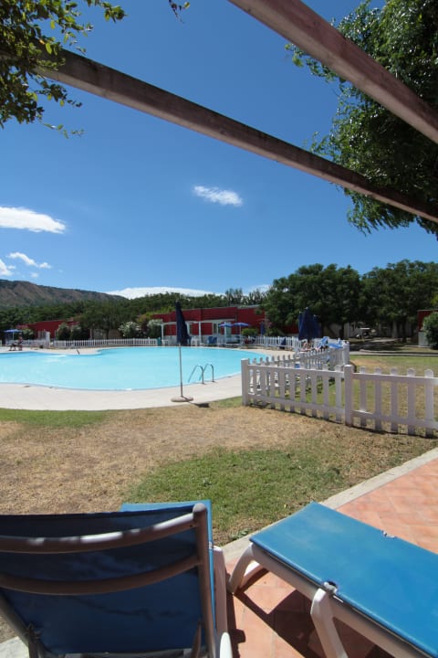 Pool Club Esse Sunbeach