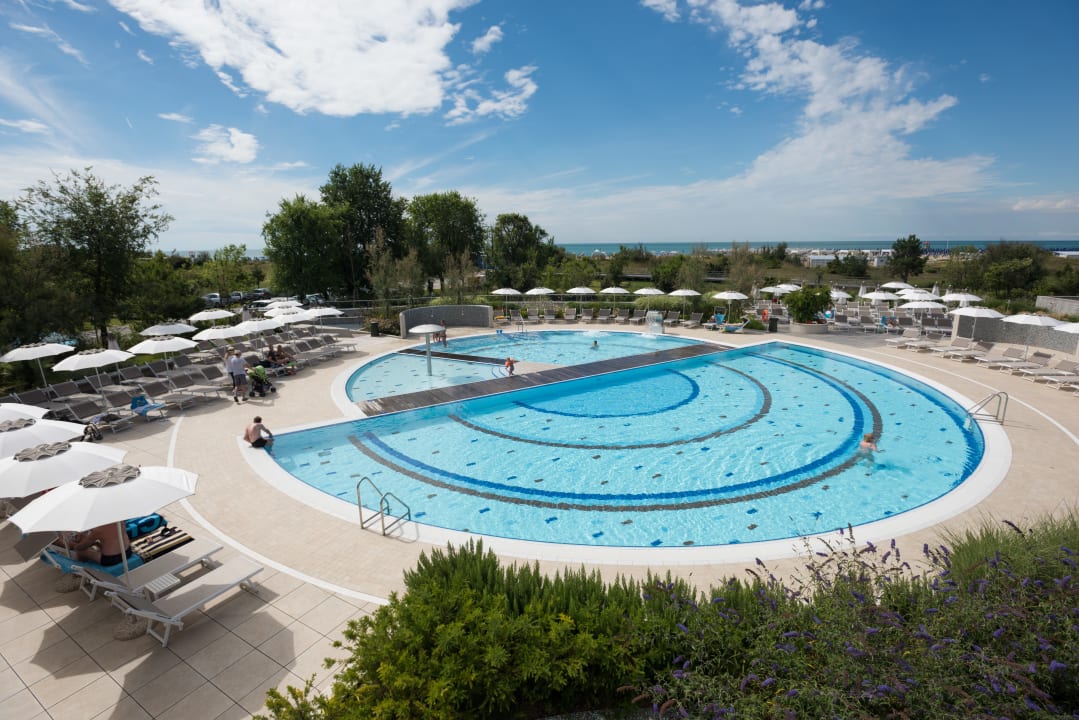 Pool Laguna Park Hotel
