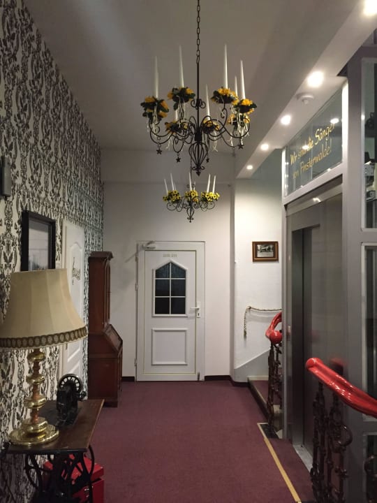 Flur Boulevardhotel Sängerstadt