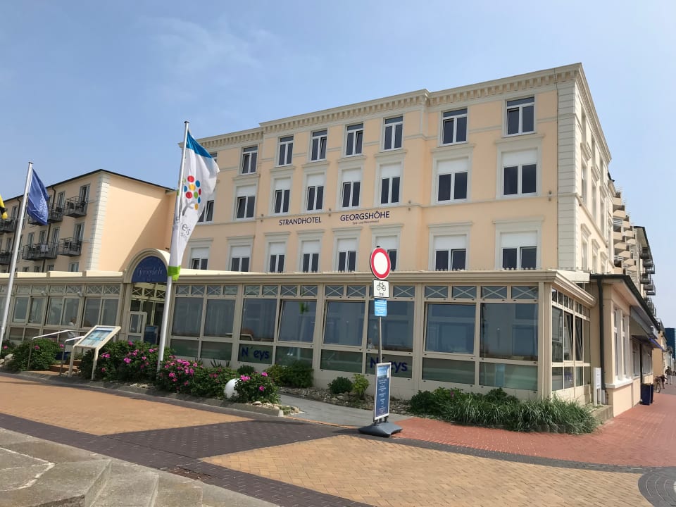 Außenansicht Strandhotel Georgshöhe