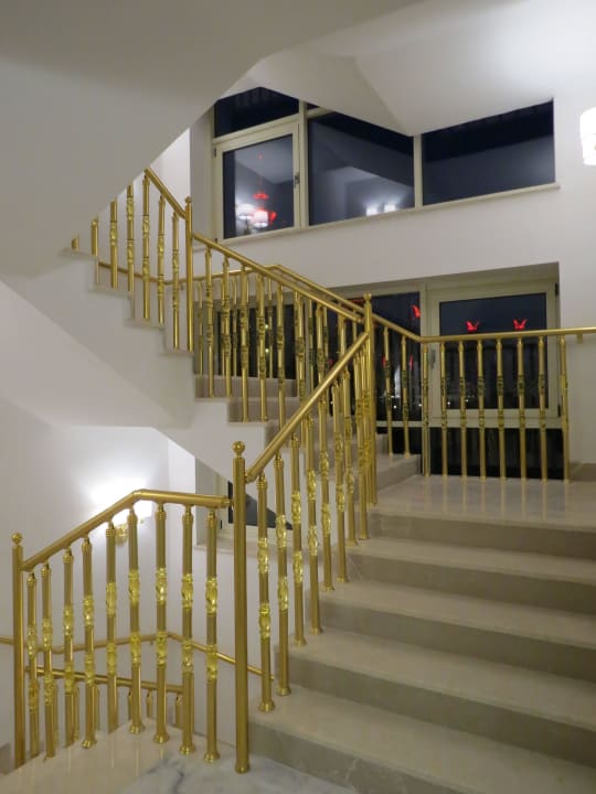 Treppenhaus Well Palace Side