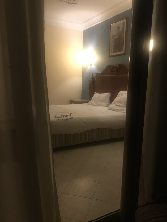 Zimmer Hotel Titanic Palace