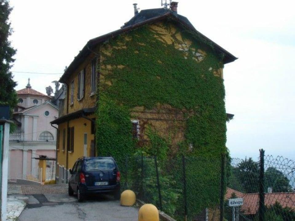 Von hinten Hotel Vista Lago