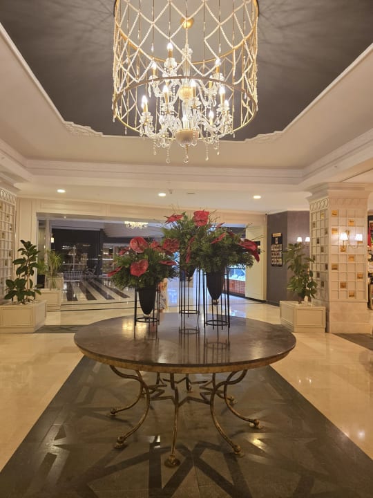 Lobby Bella Resort & Spa