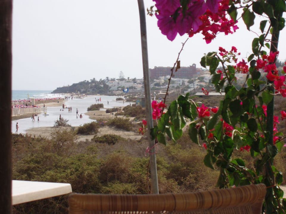 Strand mit Wasser gefüllt! SBH Hotel Taro Beach