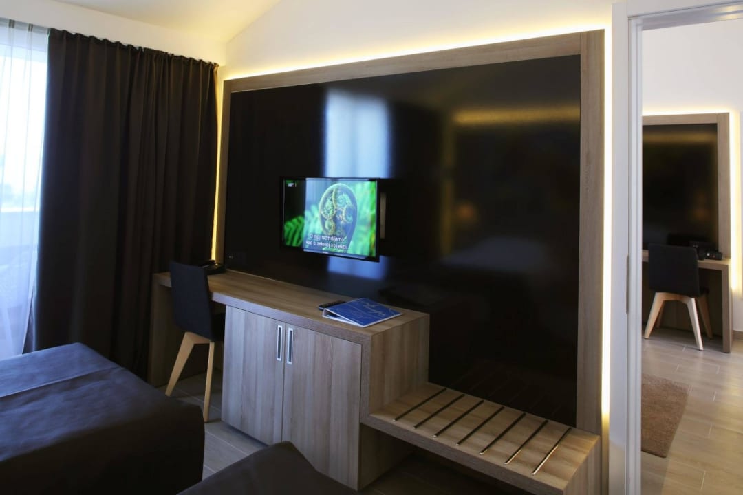 Superior family room Medora Auri Family Beach Resort