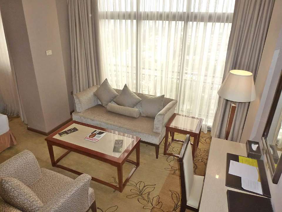 Junior Suite #1106 Getfam Hotel