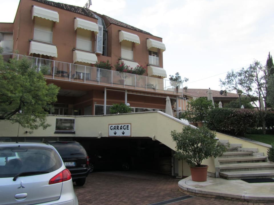 Tiefgarage Hotel Astoria Torri del Benaco