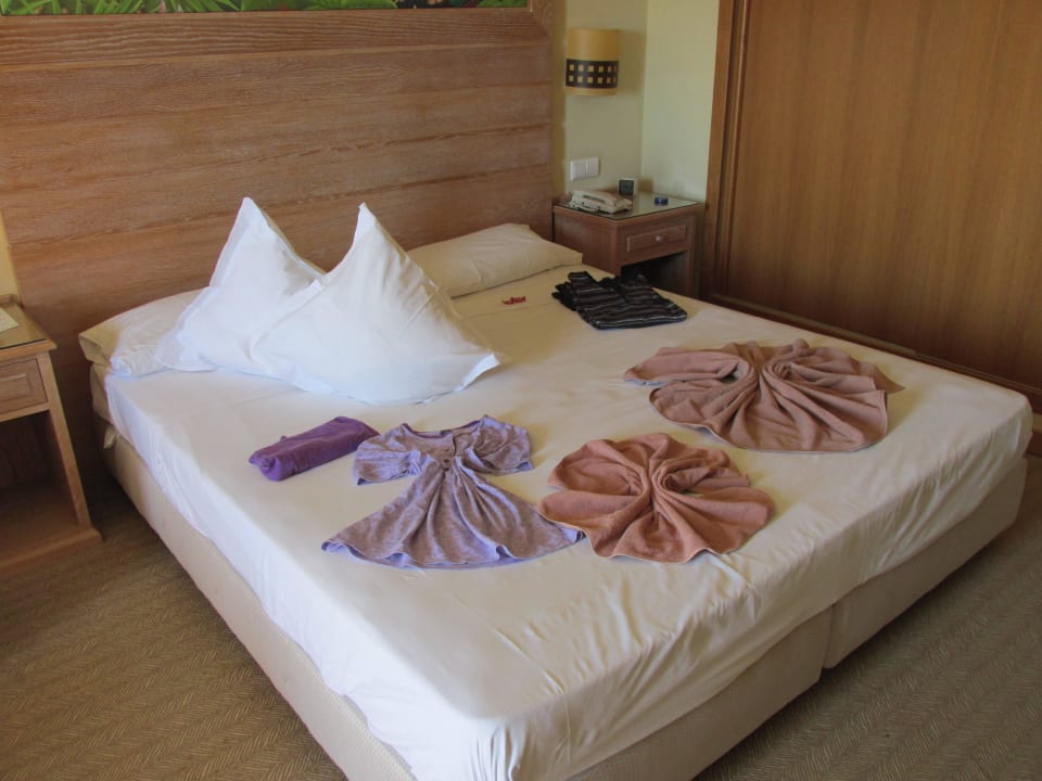 Täglich schön dekoriertes Bett 3HB Guaraná - All Inclusive