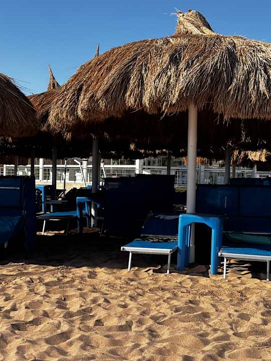 Strand Titanic Royal