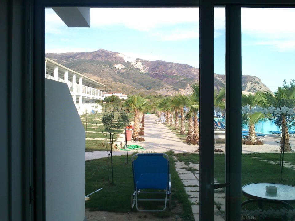 Widok z pokoju Caretta Island Hotel