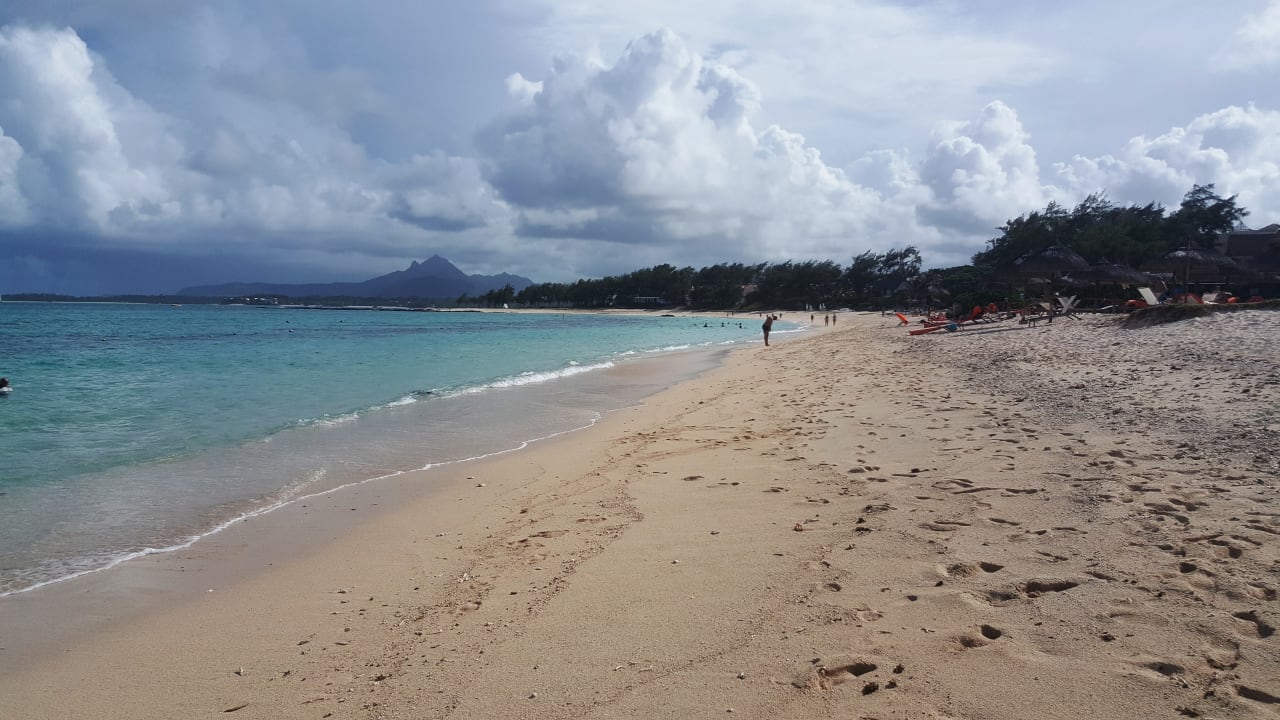 Strand Friday Attitude