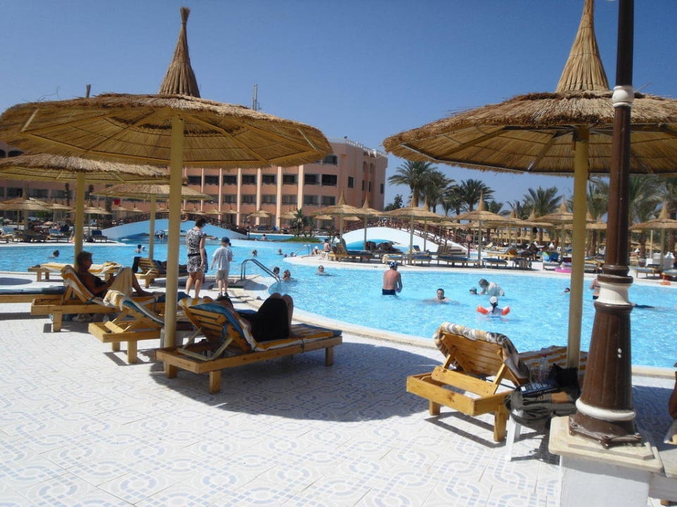 Süßwasser Pool Beach Albatros Resort