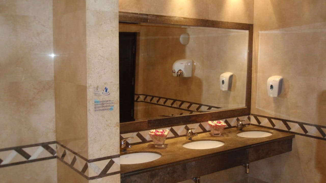 Toilette am Hauptrestaurant Jaz Dar EL Madina