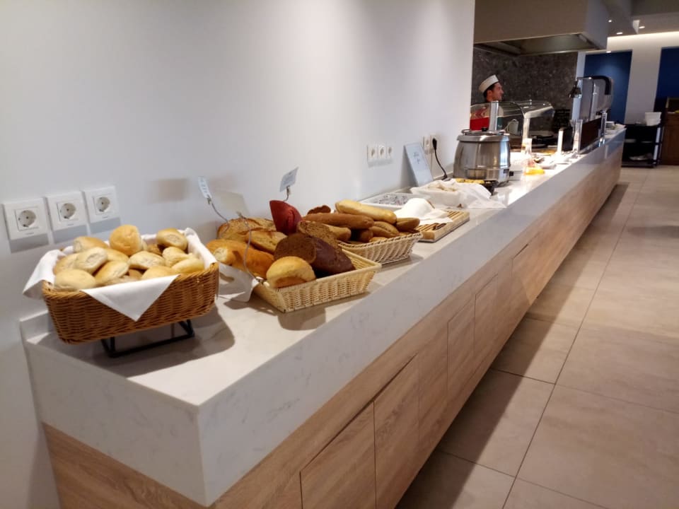 Gastro Harmony Crest Resort & Spa