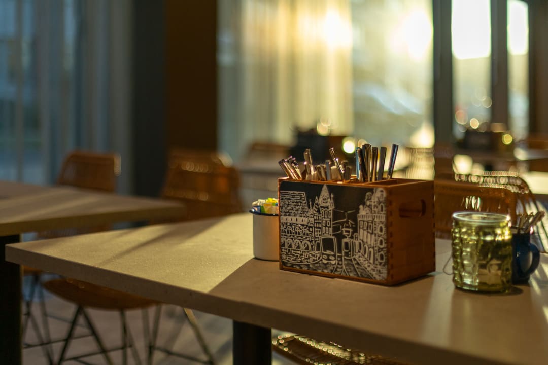 Gastro Holiday Inn - the niu, Crusoe Bremen Airport