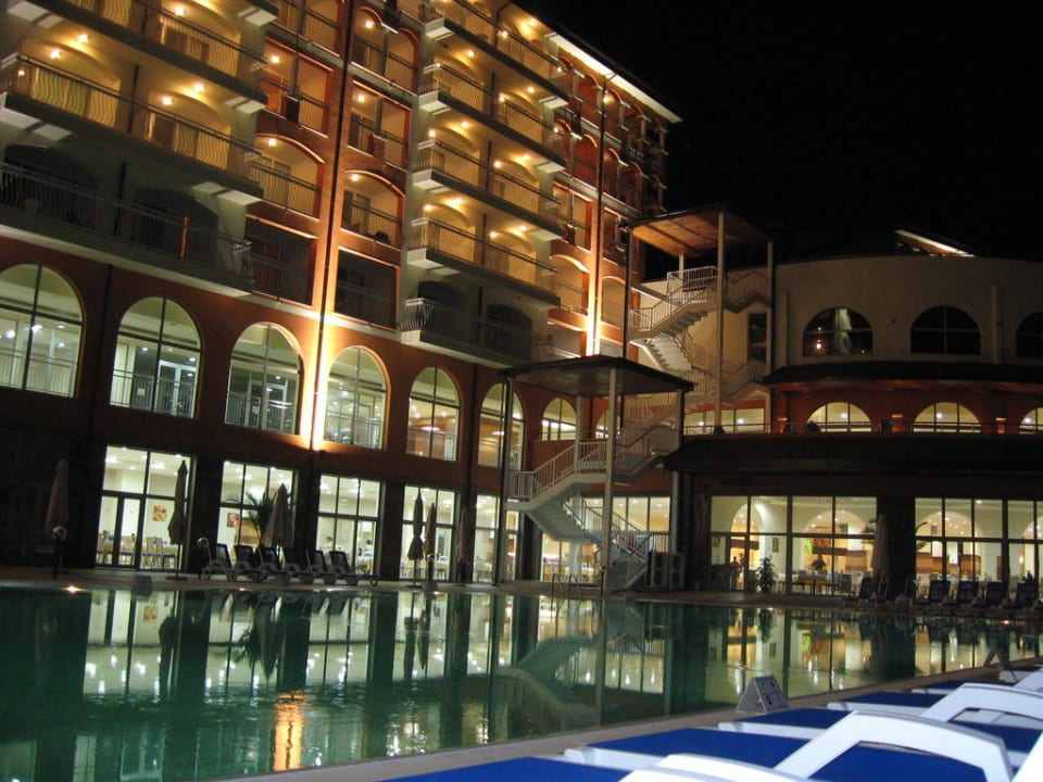 Nachts am Pool Sol Luna Bay