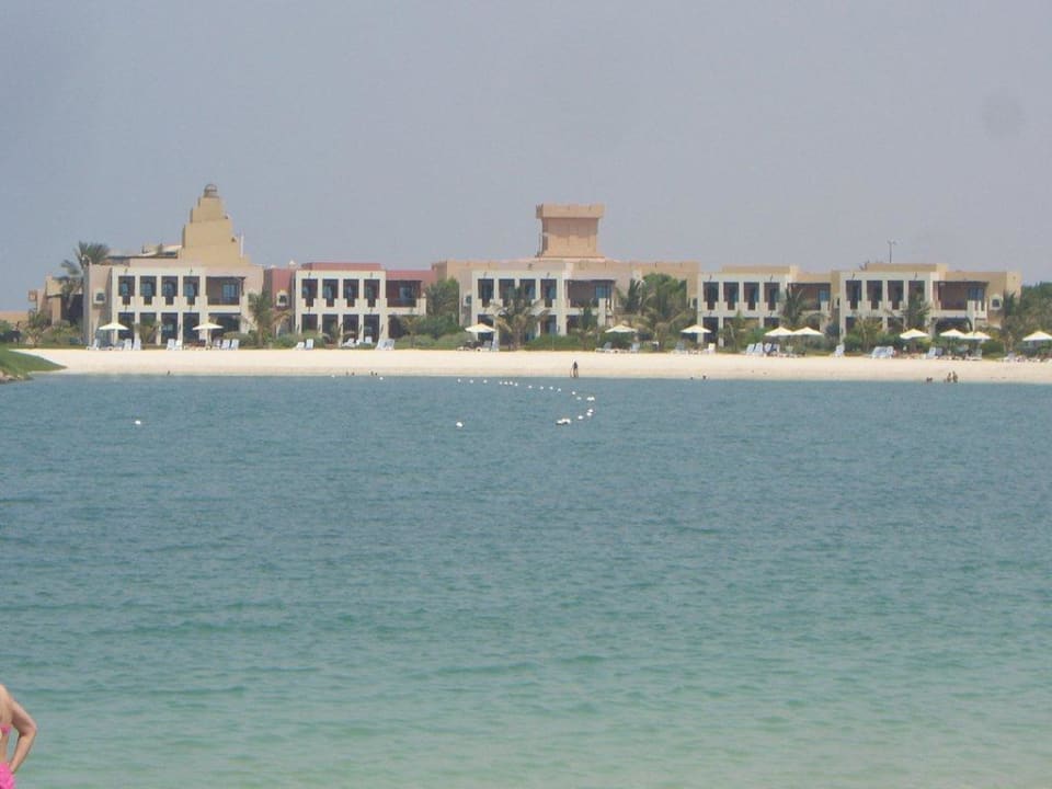Blick auf die Villen mit Strand Rixos Al Mairid Ras Al Khaimah