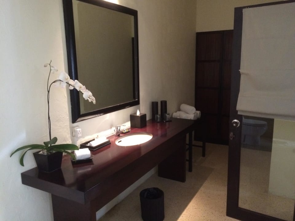 Großzügiges Badezimmer Kayumanis Sanur Private Villa & Spa