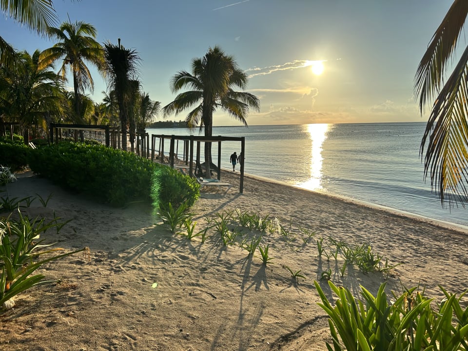 Strand Akumal Bay Beach & Wellness Resort