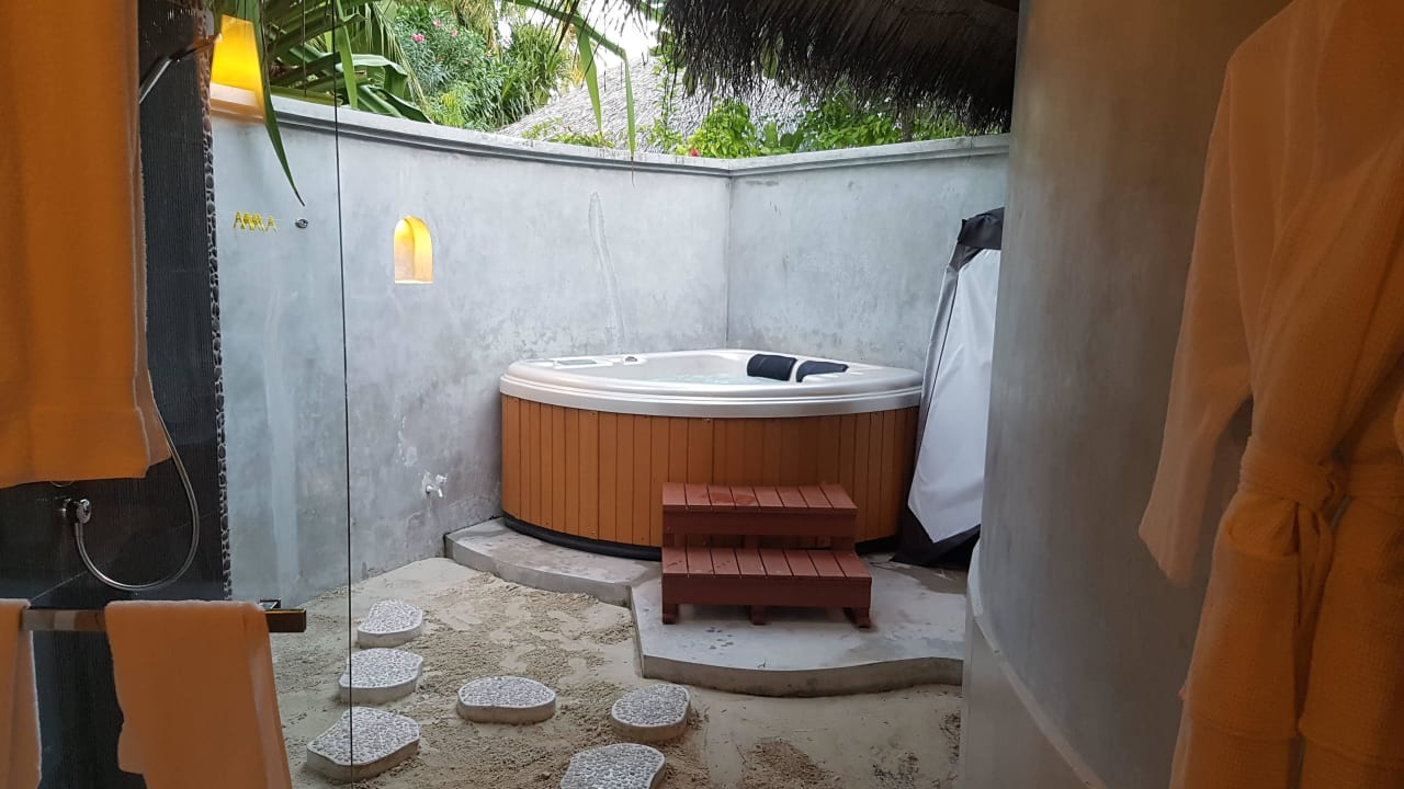 Jakuzzi Kuramathi Maldives