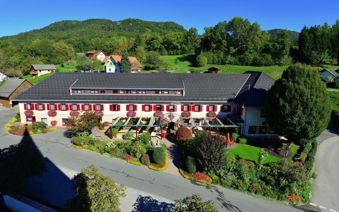Blick vom Kirchenturm Gasthaus Gostisce Trattoria Ogris