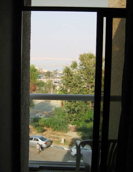 Widok z okna Leonardo Inn Hotel Dead Sea