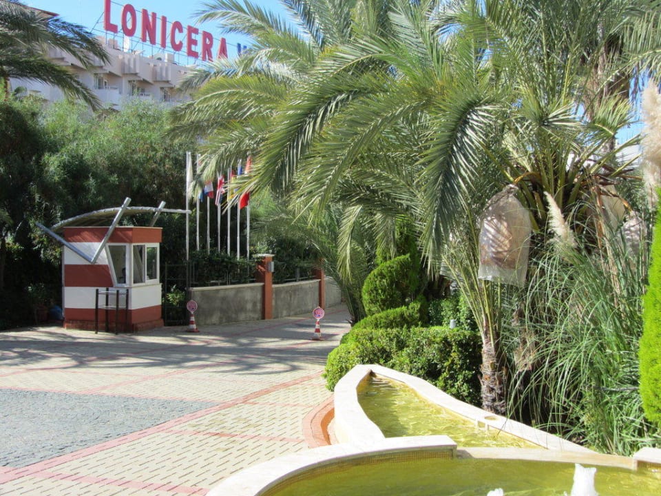 Auf dem Weg zum Strand Alaiye Resort & Spa