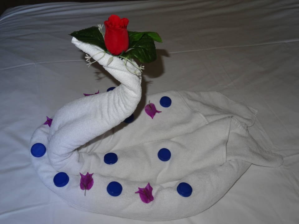 Aus Handtüchern gemacht Port Side Resort Hotel