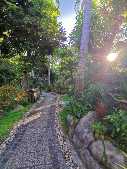 Gartenanlage Hoang Ngoc Beach Resort