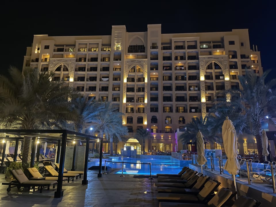 Pool DoubleTree by Hilton Resort & Spa Marjan Island