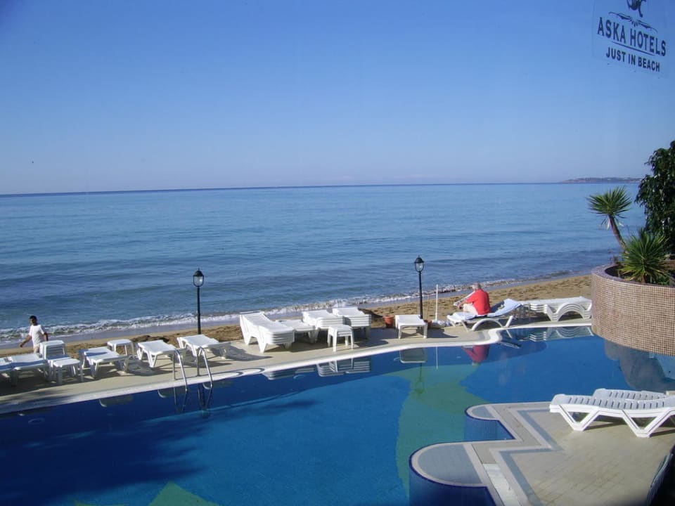 Pool zum Meer Aska Hotel Just in Beach