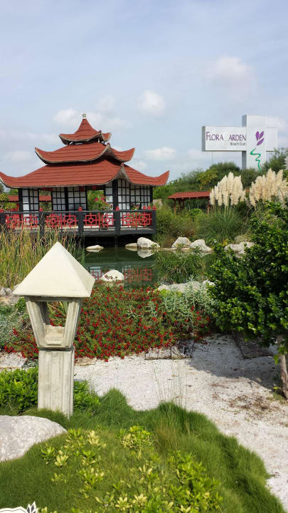 Der Zen Garden Flora Garden Beach Hotel ( 16+ Adults Only )