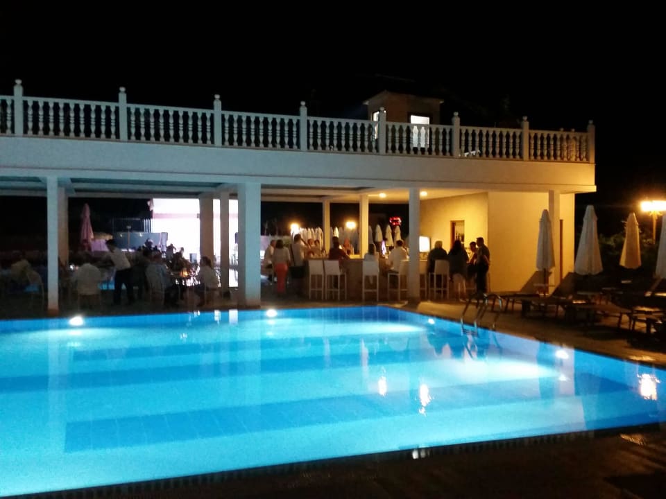 Poolbar J'adore Deluxe Hotel & Spa