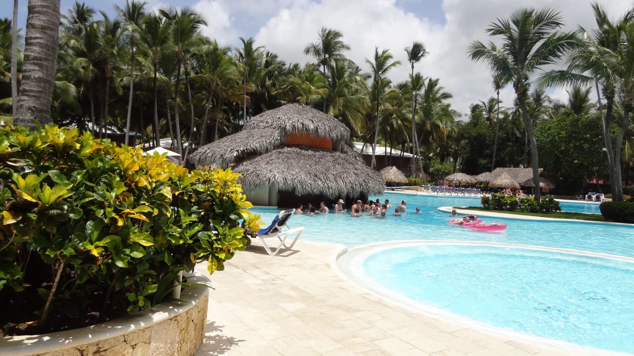 Swim-Up Bar  Grand Palladium Select Bávaro Resort & Spa